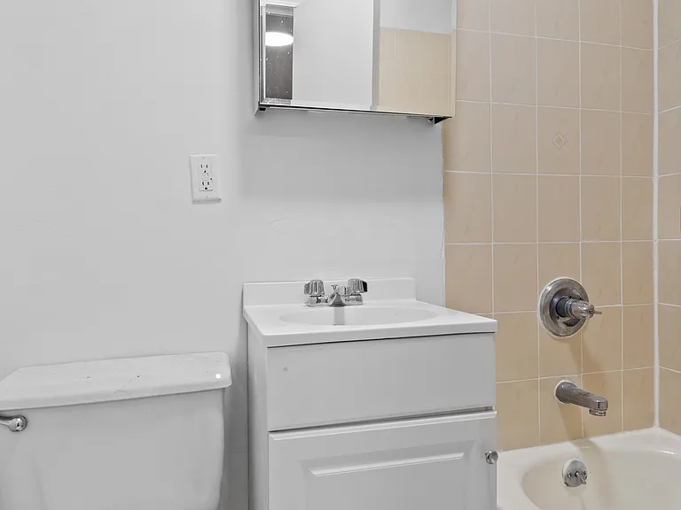 239 W 63rd St #3C — Photo 2