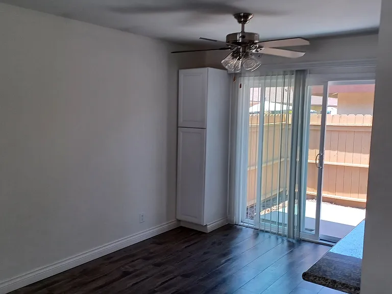 Huntington Garden Apartments — Photo 50