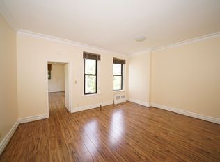 235 E 60th St APT 4R, New York, NY 10022