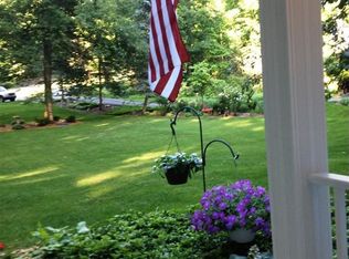 1639 Wildwood Ln, Saline, MI 48176