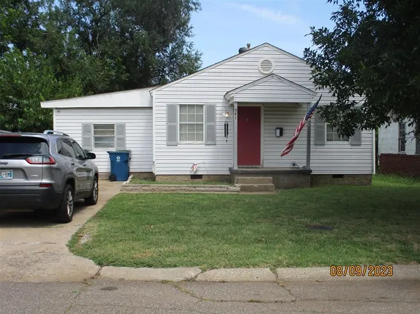 541 E Ercoupe Dr, Midwest City, OK 73110