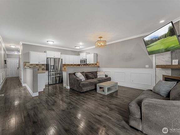 4th image of 11405 184th Street Ct E