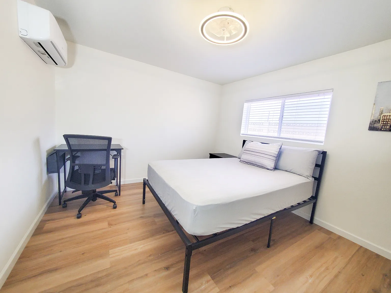 4 bed, 3.0 bath, 1900 sqft, $793 — Photo 2