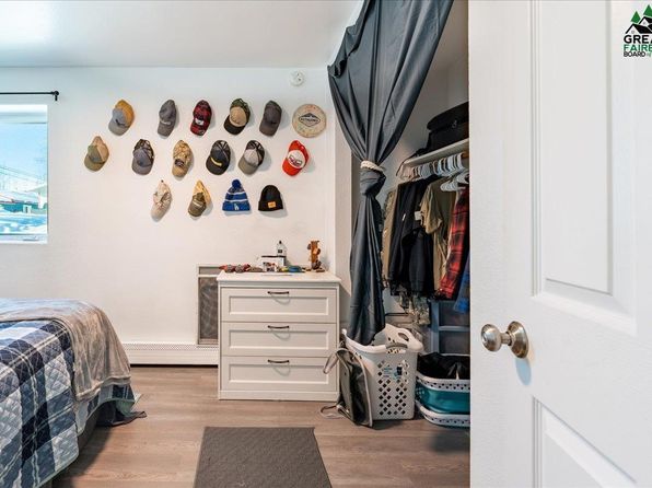 fairbanks-alaska-2083492924 picture