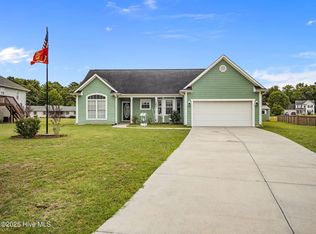 103 Leisure Ct, Stella, NC 28582