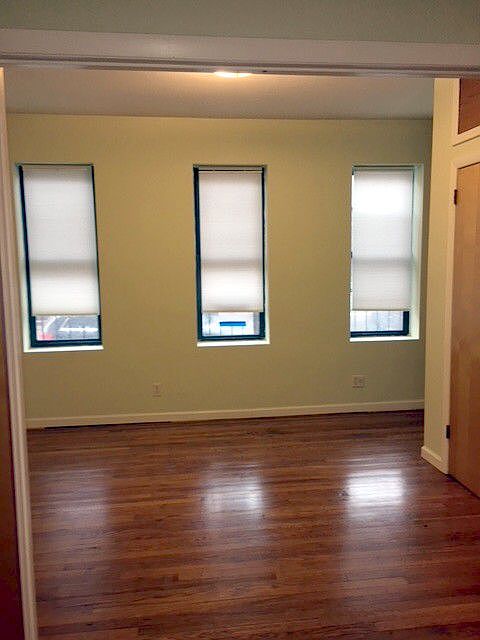 1st image of 4730 48th St APT 1F