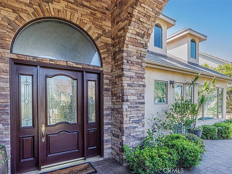 9772 Crestview Cir — Photo 3