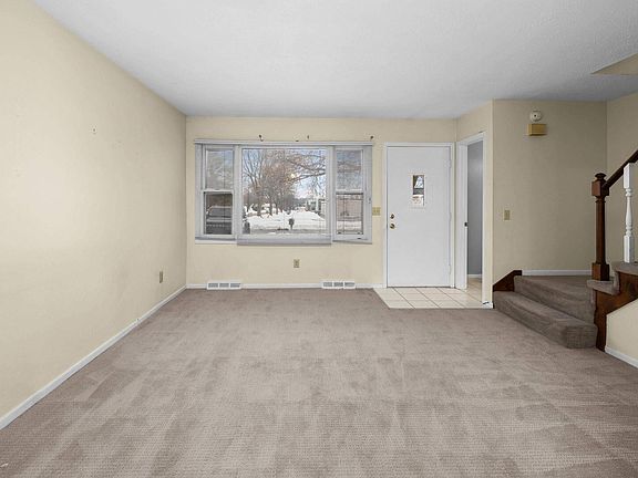 5th image of 2130 E 38th St