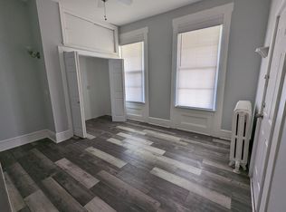 300 Main St #1, Riverton, NJ 08077