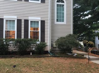 9520 White Pillar Ter, Gaithersburg, MD 20882