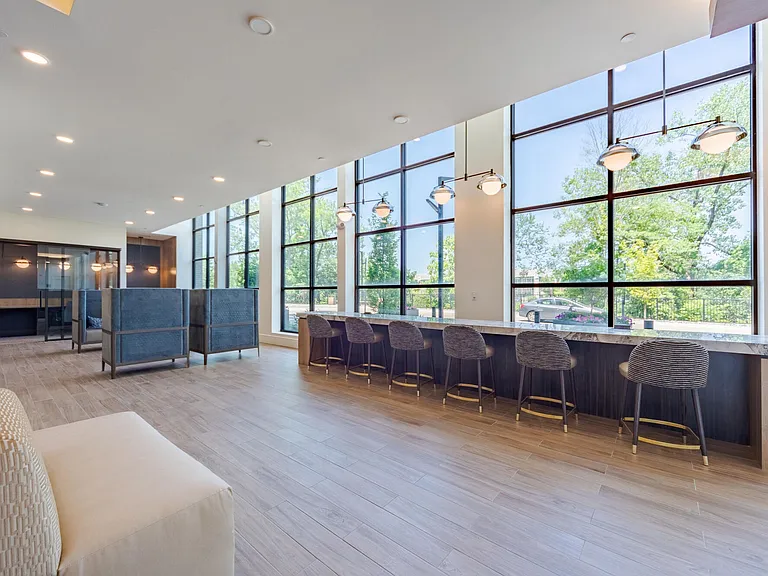 J Veridian Upper Dublin — Photo 28