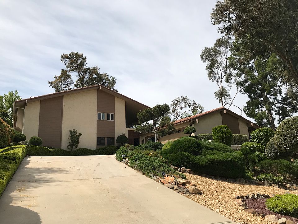 1st image of 22531 N Canyon Lake Dr