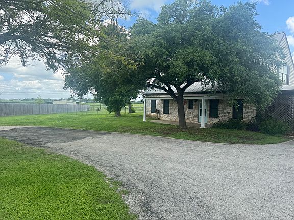 2nd image of 114 Daisy Dr