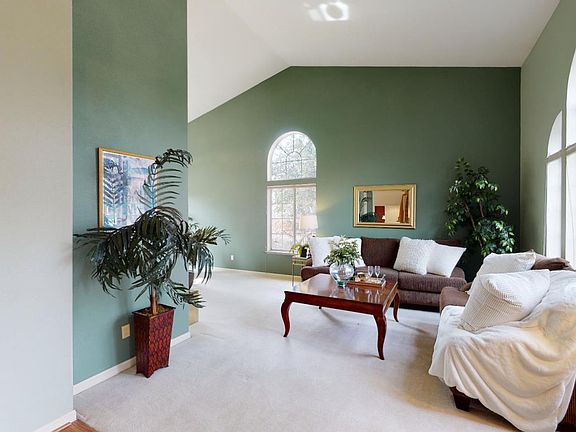 3rd image of 2678 Calico Ct