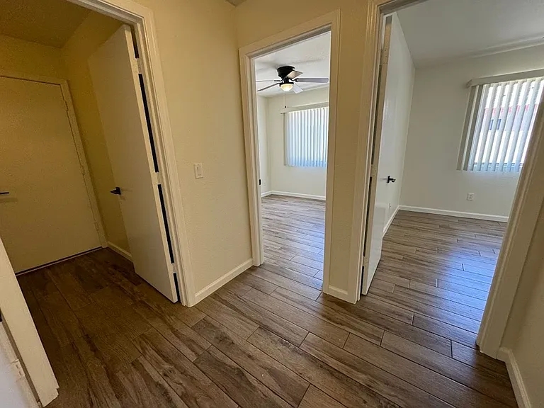 17701 N Woodrose Ave — Photo 10