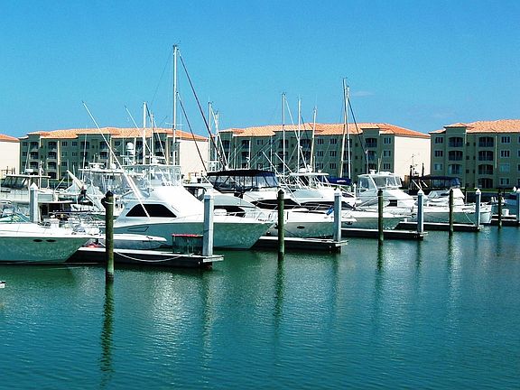 Onsite Marina w/Ocean access