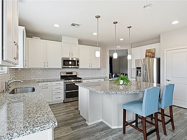 9518 Ridgeglen Ct, Las Vegas, NV 89148, photo 2