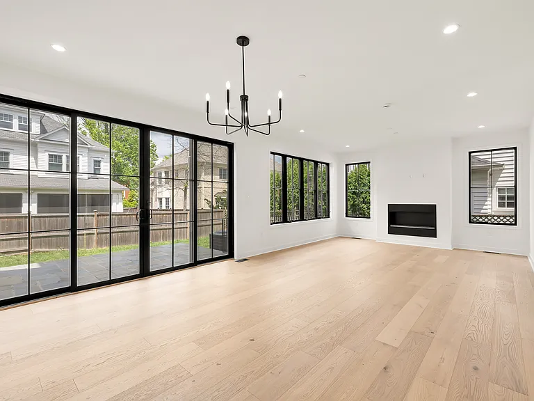 5015 Elm St — Photo 14