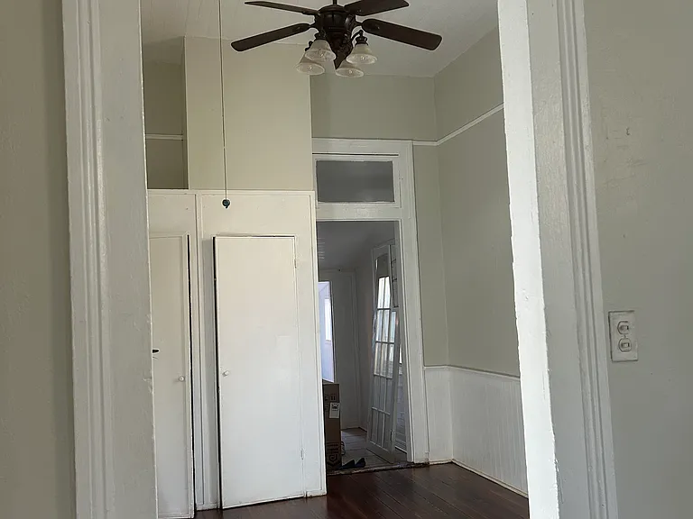 2929 Saint Claude Ave — Photo 9