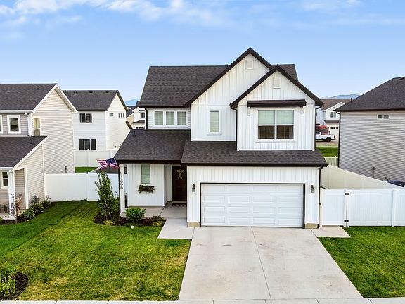 3rd image of 1466 W Creekside Dr