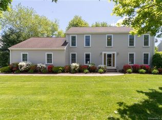 14 Hearthstone Dr, South Windsor, CT 06074