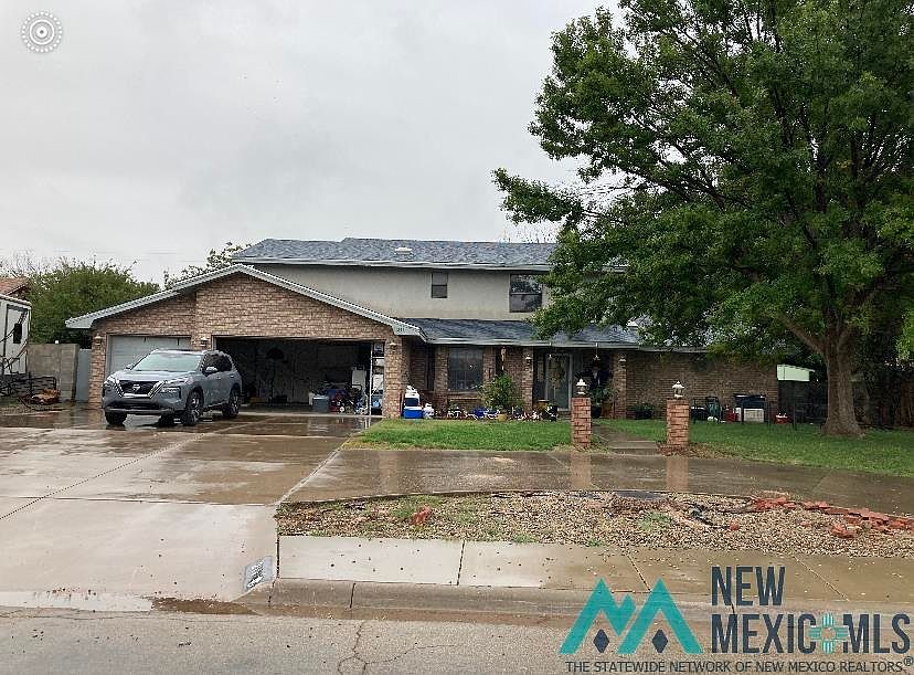 1st image of 211 Three Cross Dr