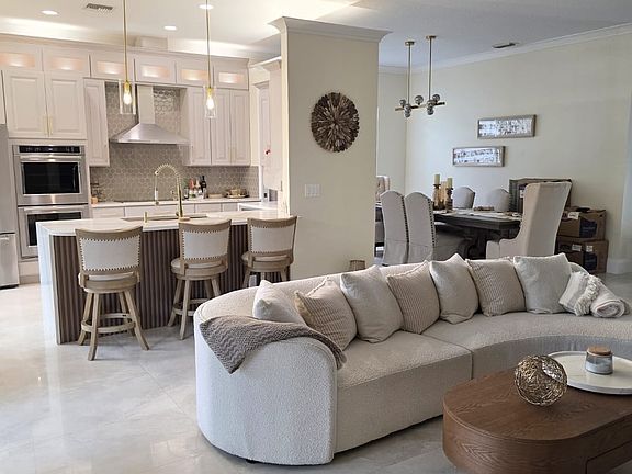5th image of 8701 Treasure Cay
