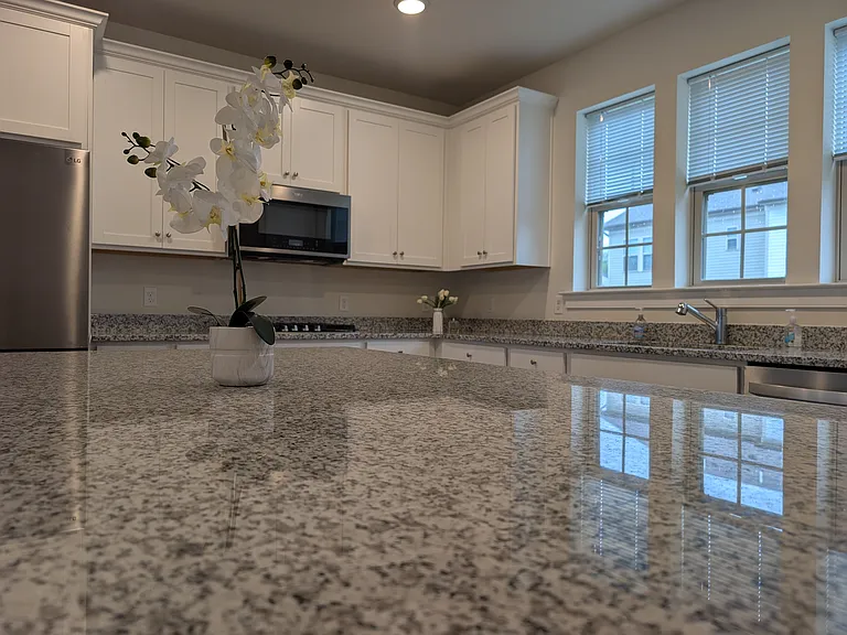 35 Dahlia Dr — Photo 6