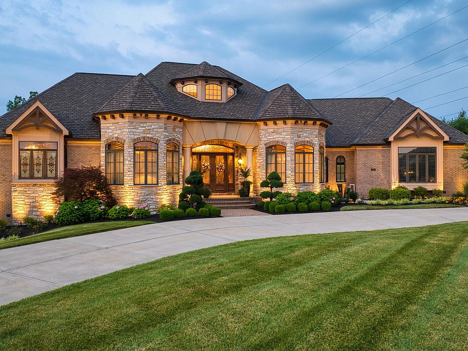 1st image of 949 Rosewood Dr