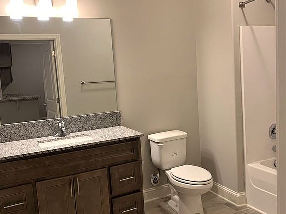 5th image of 249 Greenwood Ln APT 55