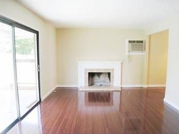 5th image of 977 Sunset Dr
