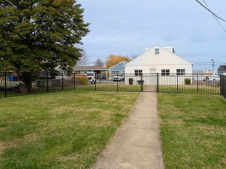 7609 Iroquois Ave — Photo 5