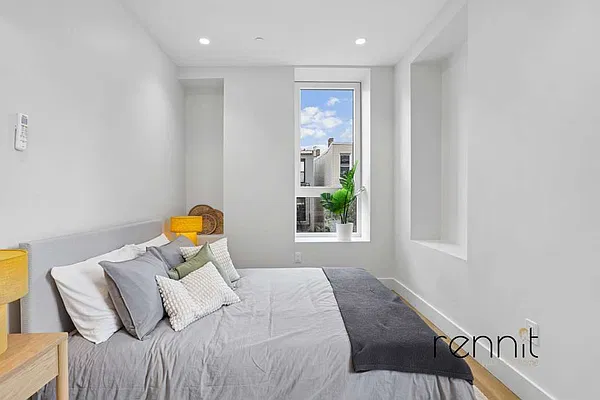 Bedroom, photo 3