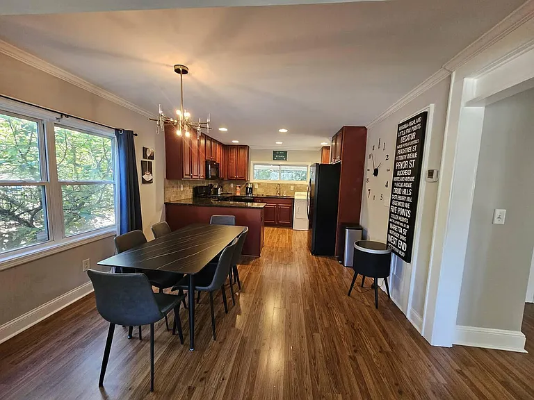 1271 Holly St NW — Photo 4