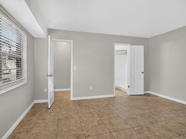53 Windtree Ln #G102 — Photo 12