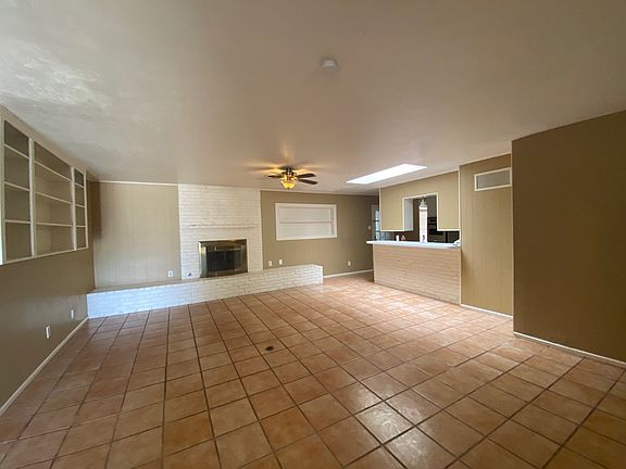 4th image of 3309 Stewart Ave