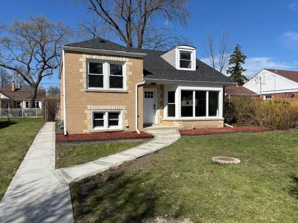 4940 Coyle Ave, Skokie, IL 60077