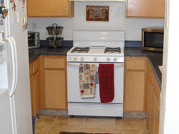 2nd image of 1146 Deleon Dr