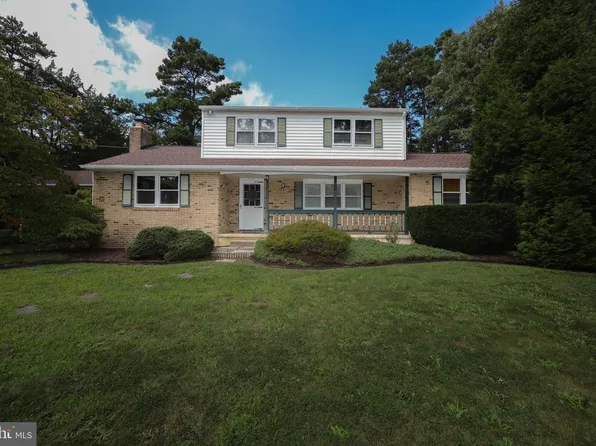 231 Cedarbrook Rd, Sicklerville, NJ 08081