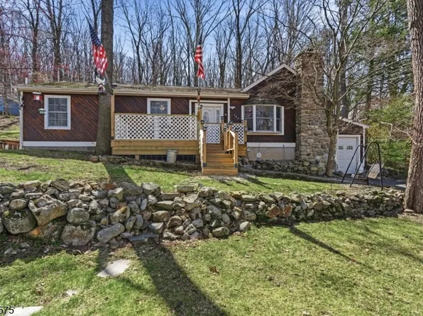 159 Glenside Trail, Byram Twp., NJ 07871