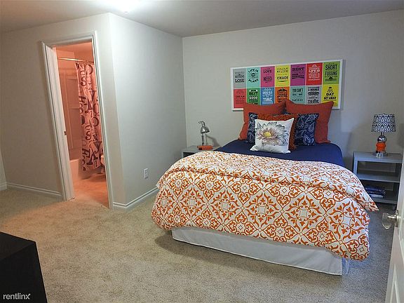 5th image of 4024 Cloverlane St