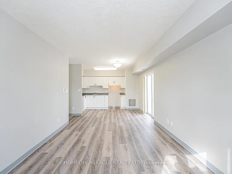274 Erb St W #610 — Photo 3