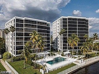 2nd image of 3350 N Key Dr #813