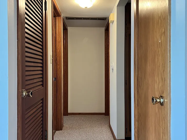 418 N 1st St #9 — Photo 7