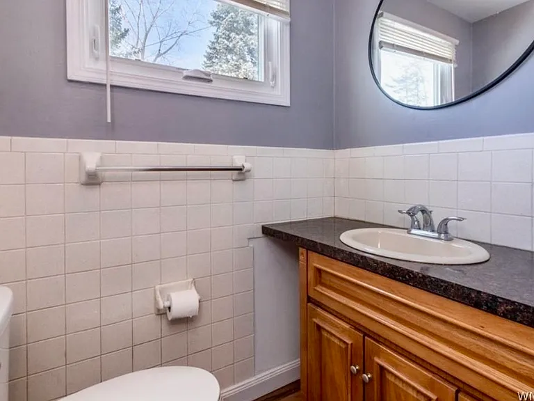 21 Fairgreen Dr — Photo 10