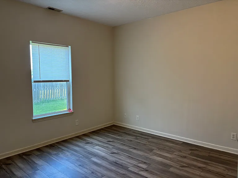 3046 Goddard Ct — Photo 10