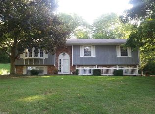 3359 Schneiders Crossing Rd NW, Dover, OH 44622