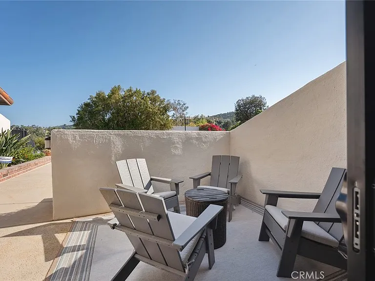 4372 Park Vicente — Photo 21