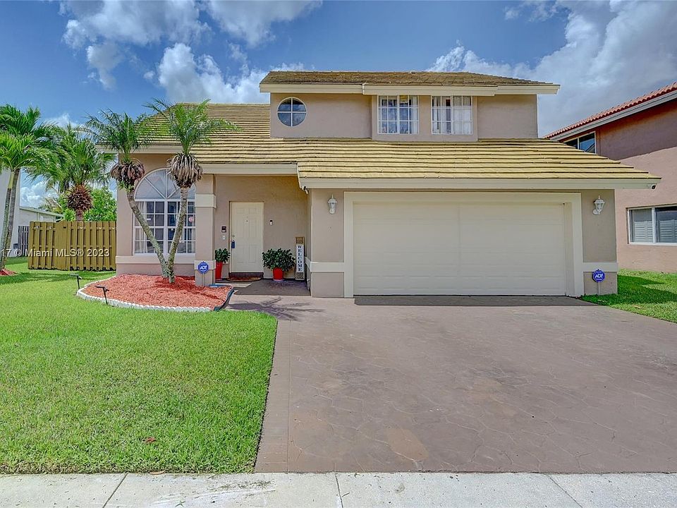 1st image of 12142 NW 35th St