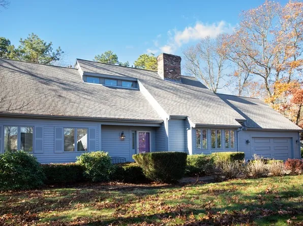 11 Ironwood Rd, Barnstable, MA 02630